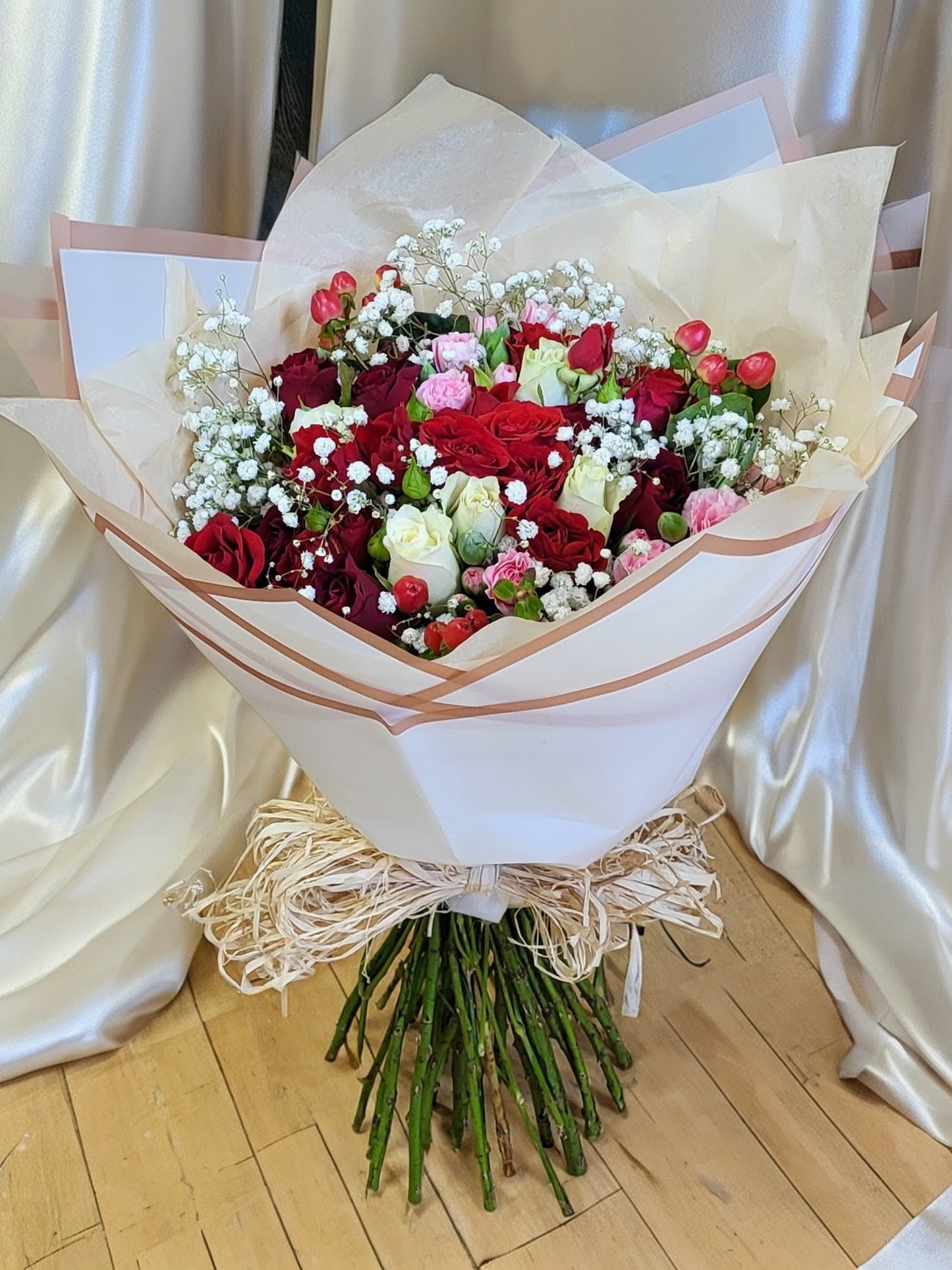 Handtied rose bouquet
